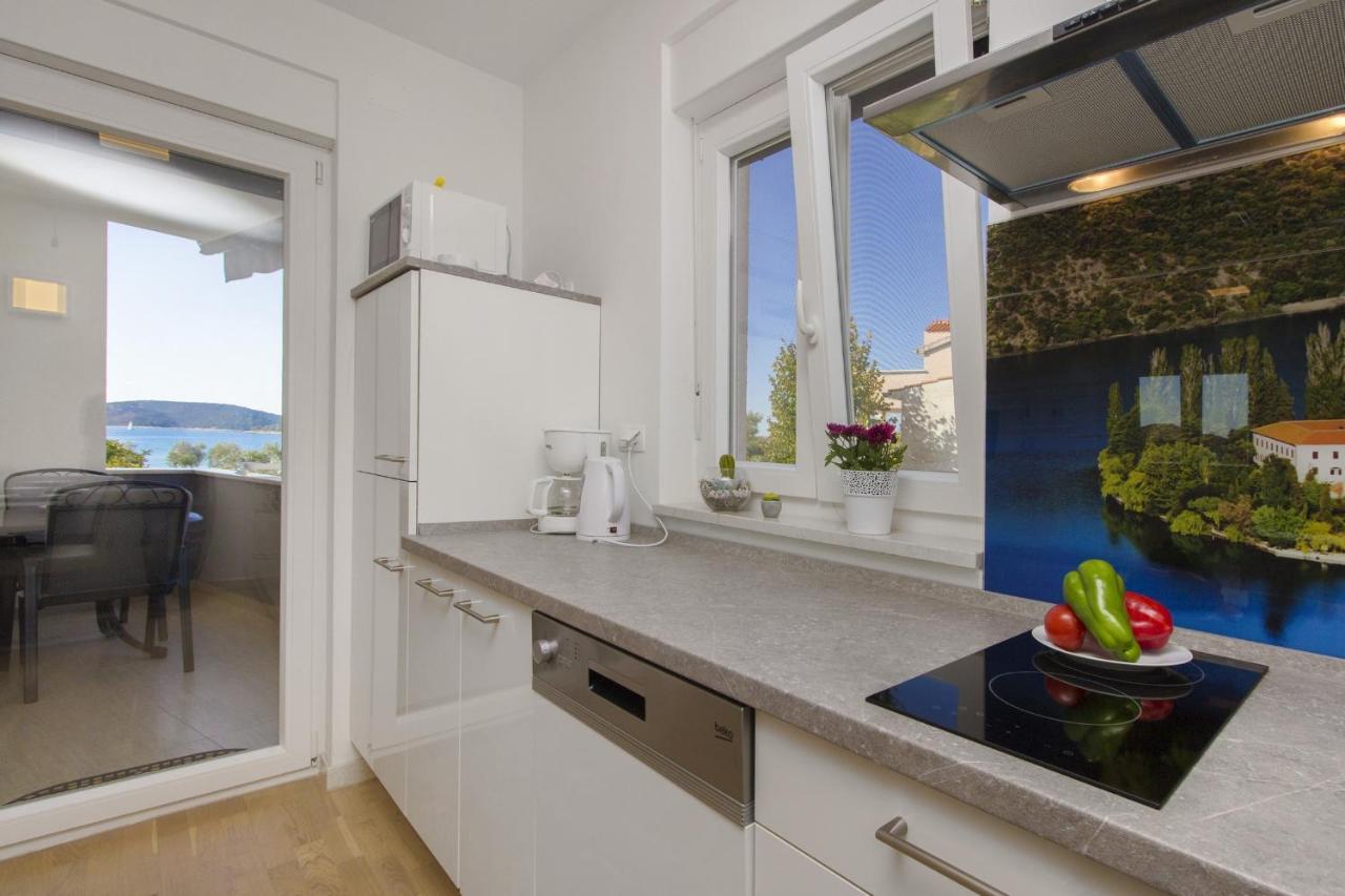 Apartments Luka Vodice Luaran gambar