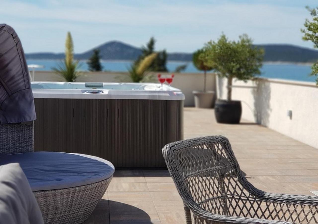 Apartments Luka Vodice Luaran gambar