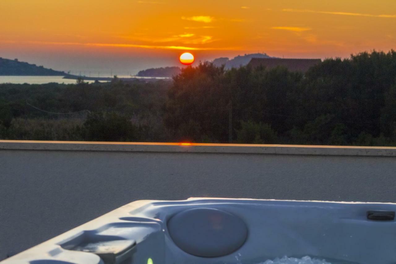 Apartments Luka Vodice Luaran gambar